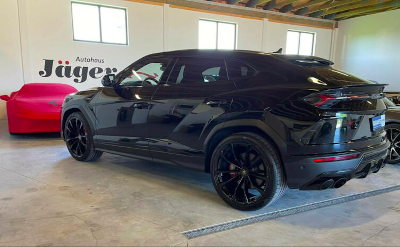 LAMBORGHINI URUS | supersportovní SUV | coupé | skladem | nákup online | virtuální autosalon | super cena | autoibuy.com